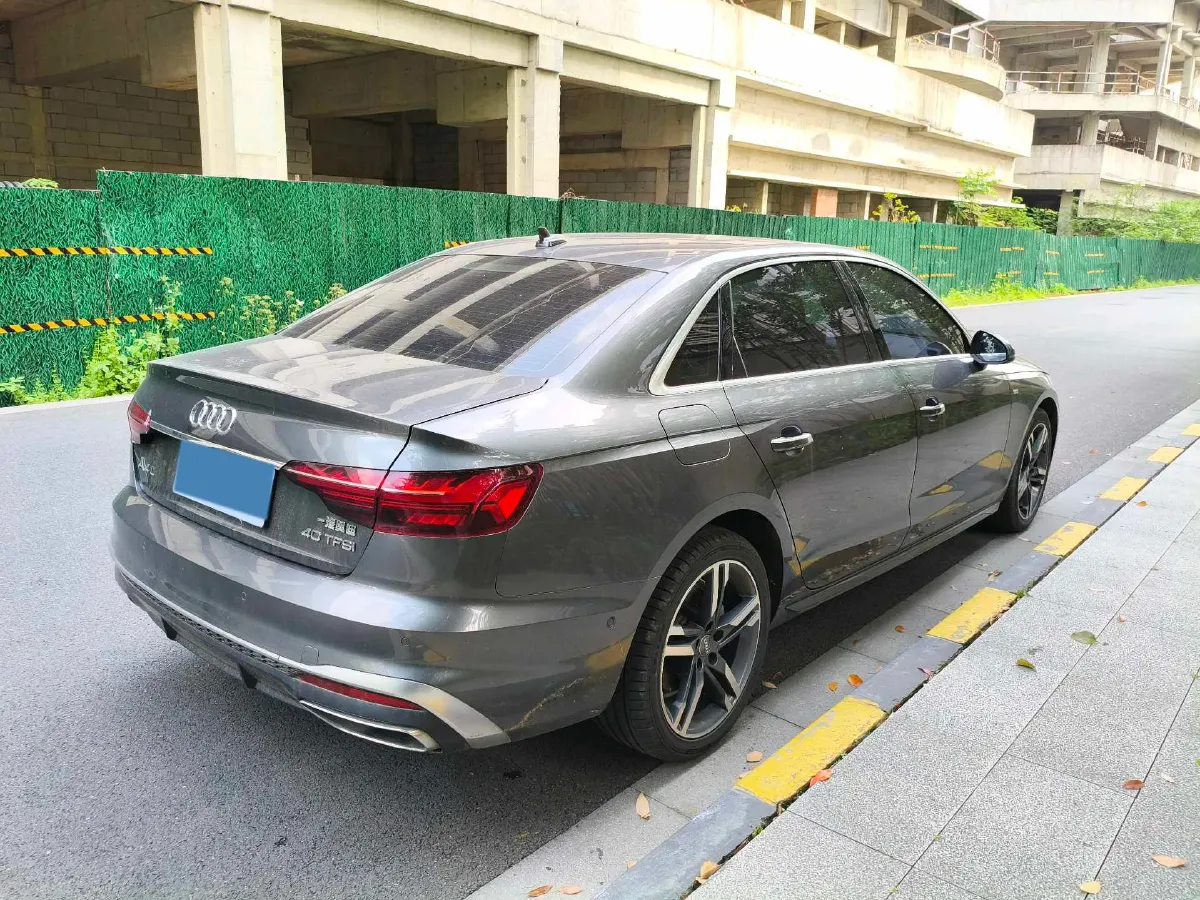 2020 Audi A4L 2.0T 190HP L4 7DCT,autocango,china used car exporter,china ev exporter,chinese used car exporter,chinese used ev exporter