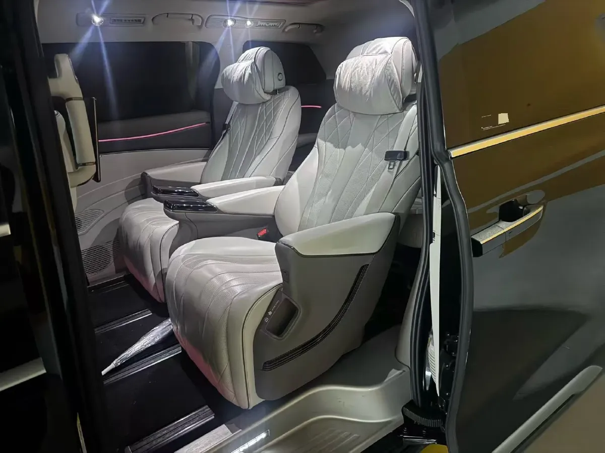 2022 HongQi HS7 3.0T 337HP V6 8AT,autocango,china used car exporter,china ev exporter,chinese used car exporter,chinese used ev exporter