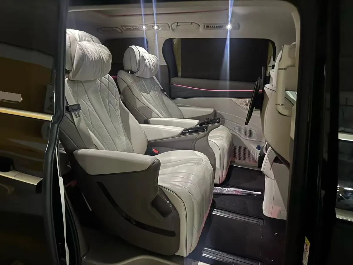 2022 HongQi HS7 3.0T 337HP V6 8AT,autocango,china used car exporter,china ev exporter,chinese used car exporter,chinese used ev exporter