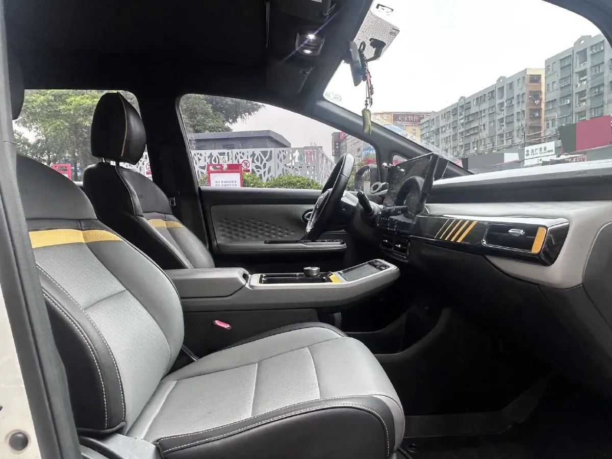 2022 Geely Okavango 1.8T 184HP L4 7DCT,autocango,china used car exporter,china ev exporter,chinese used car exporter,chinese used ev exporter