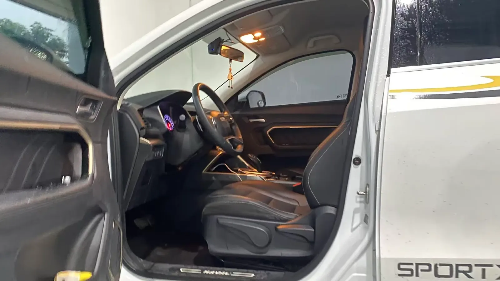 2019 Haval H6 1.5T 169HP L4 7DCT,autocango,china used car exporter,china ev exporter,chinese used car exporter,chinese used ev exporter