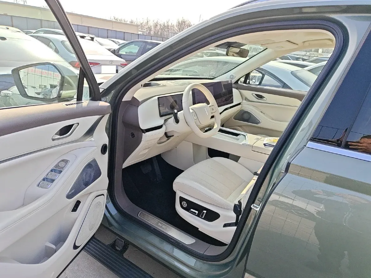 2025 WEY BlueMountain 1.5T 170HP L4 4DHT PHEV 44.5KWH,autocango,china used car exporter,china ev exporter,chinese used car exporter,chinese used ev exporter