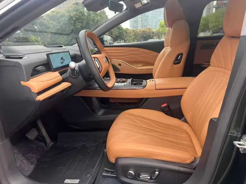 2025 Geely Galaxy Starshine 8 1.5T 163HP L4 3DHT PHEV 27.69KWH,autocango,china used car exporter,china ev exporter,chinese used car exporter,chinese used ev exporter