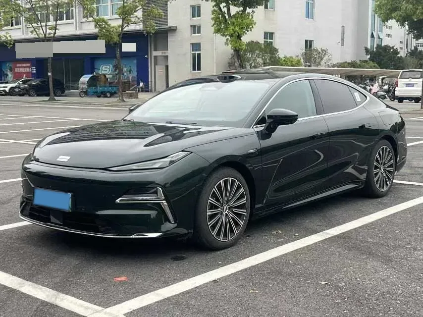 2025 Geely Galaxy Starshine 8 1.5T 163HP L4 3DHT PHEV 27.69KWH,autocango,china used car exporter,china ev exporter,chinese used car exporter,chinese used ev exporter