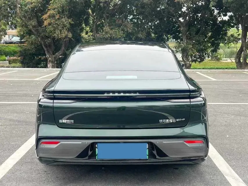 2025 Geely Galaxy Starshine 8 1.5T 163HP L4 3DHT PHEV 27.69KWH,autocango,china used car exporter,china ev exporter,chinese used car exporter,chinese used ev exporter