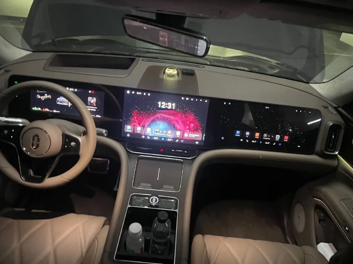 2025 AITO AITO M9 REEV 160HP REEV 52KWH,autocango,china used car exporter,china ev exporter,chinese used car exporter,chinese used ev exporter