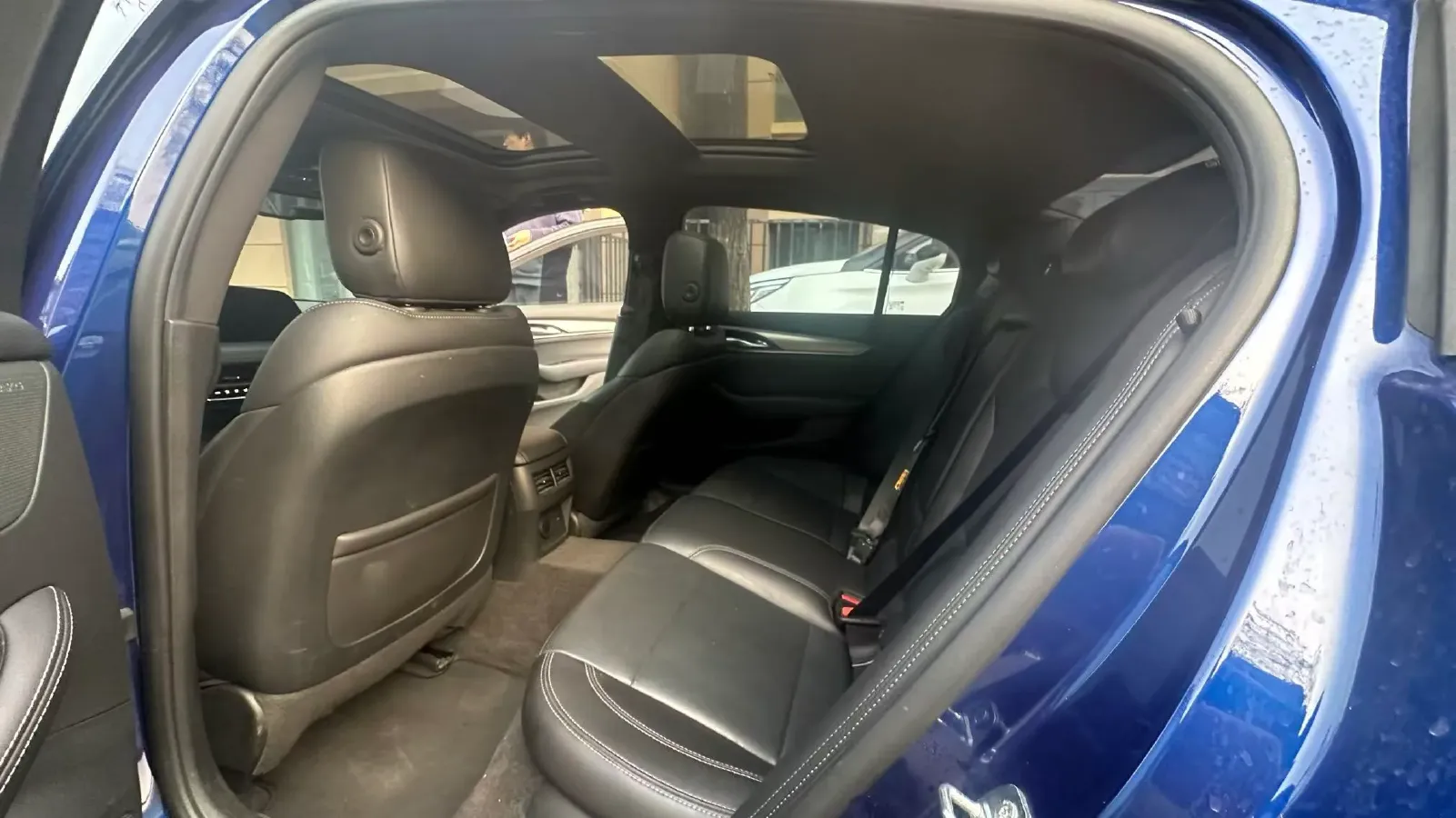 2024 Cadillac CT5 2.0T 237HP L4 10AT,autocango,china used car exporter,china ev exporter,chinese used car exporter,chinese used ev exporter