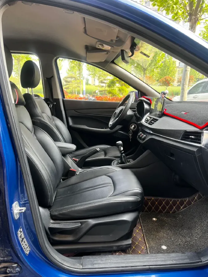 2018 BaoJun 360 1.5L 112HP L4 6MT,autocango,china used car exporter,china ev exporter,chinese used car exporter,chinese used ev exporter