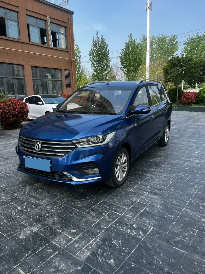 2018 BaoJun 360 1.5L 112HP L4 6MT,autocango,china used car exporter,china ev exporter,chinese used car exporter,chinese used ev exporter