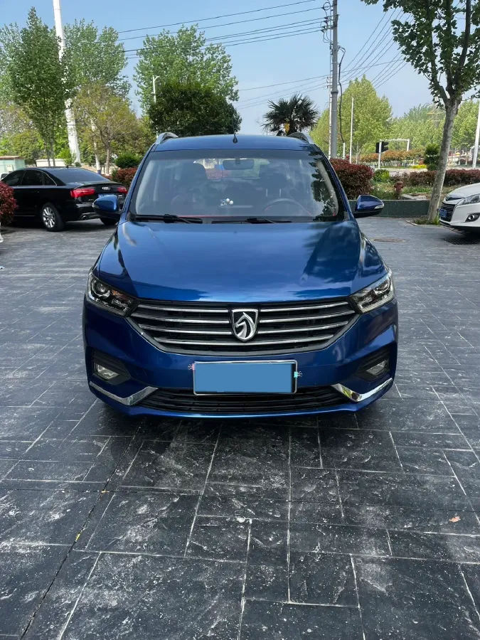 2018 BaoJun 360 1.5L 112HP L4 6MT,autocango,china used car exporter,china ev exporter,chinese used car exporter,chinese used ev exporter