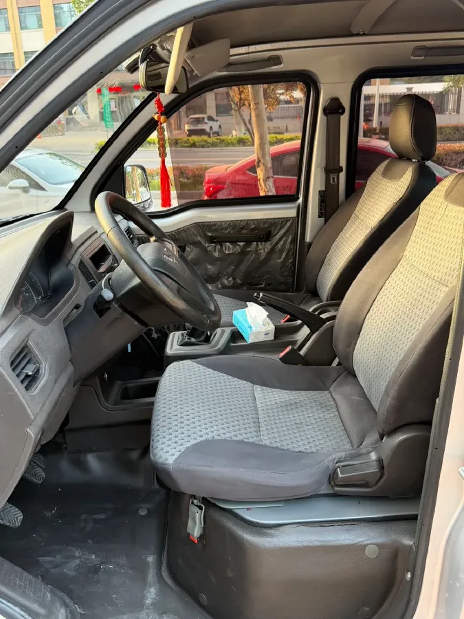 2019 WuLing RongGuang New Truck 1.5L 107HP L4 5MT,autocango,china used car exporter,china ev exporter,chinese used car exporter,chinese used ev exporter