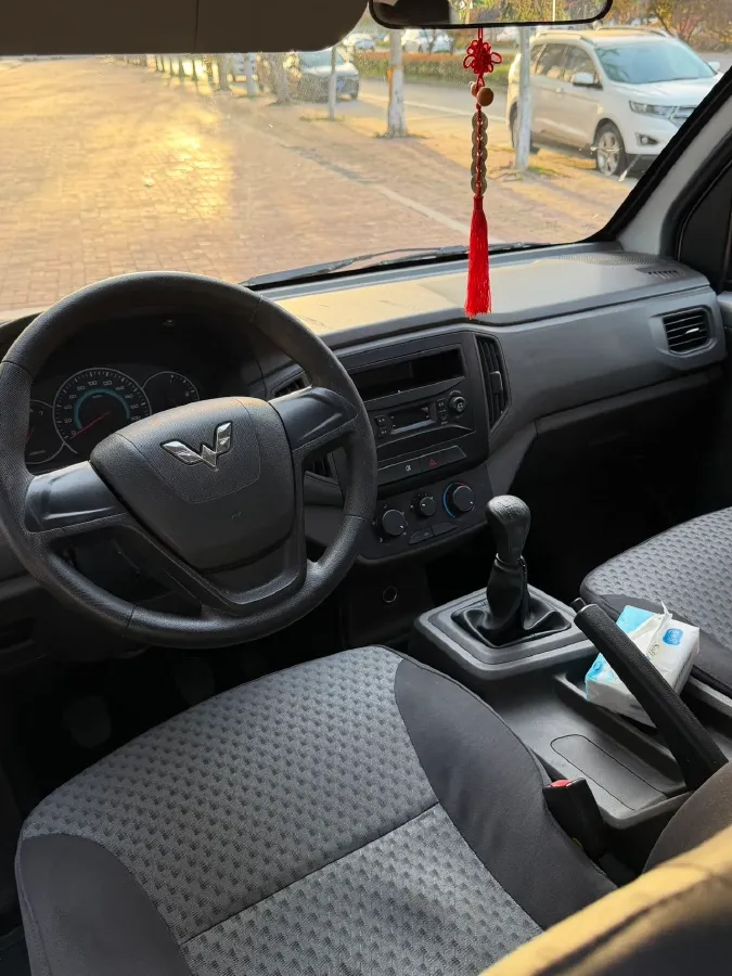 2019 WuLing RongGuang New Truck 1.5L 107HP L4 5MT,autocango,china used car exporter,china ev exporter,chinese used car exporter,chinese used ev exporter