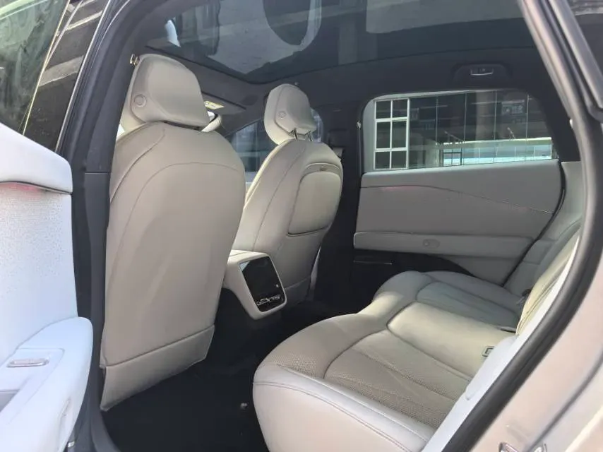 2024 Xpeng P7+ BEV 60.7KWH,autocango,china used car exporter,china ev exporter,chinese used car exporter,chinese used ev exporter