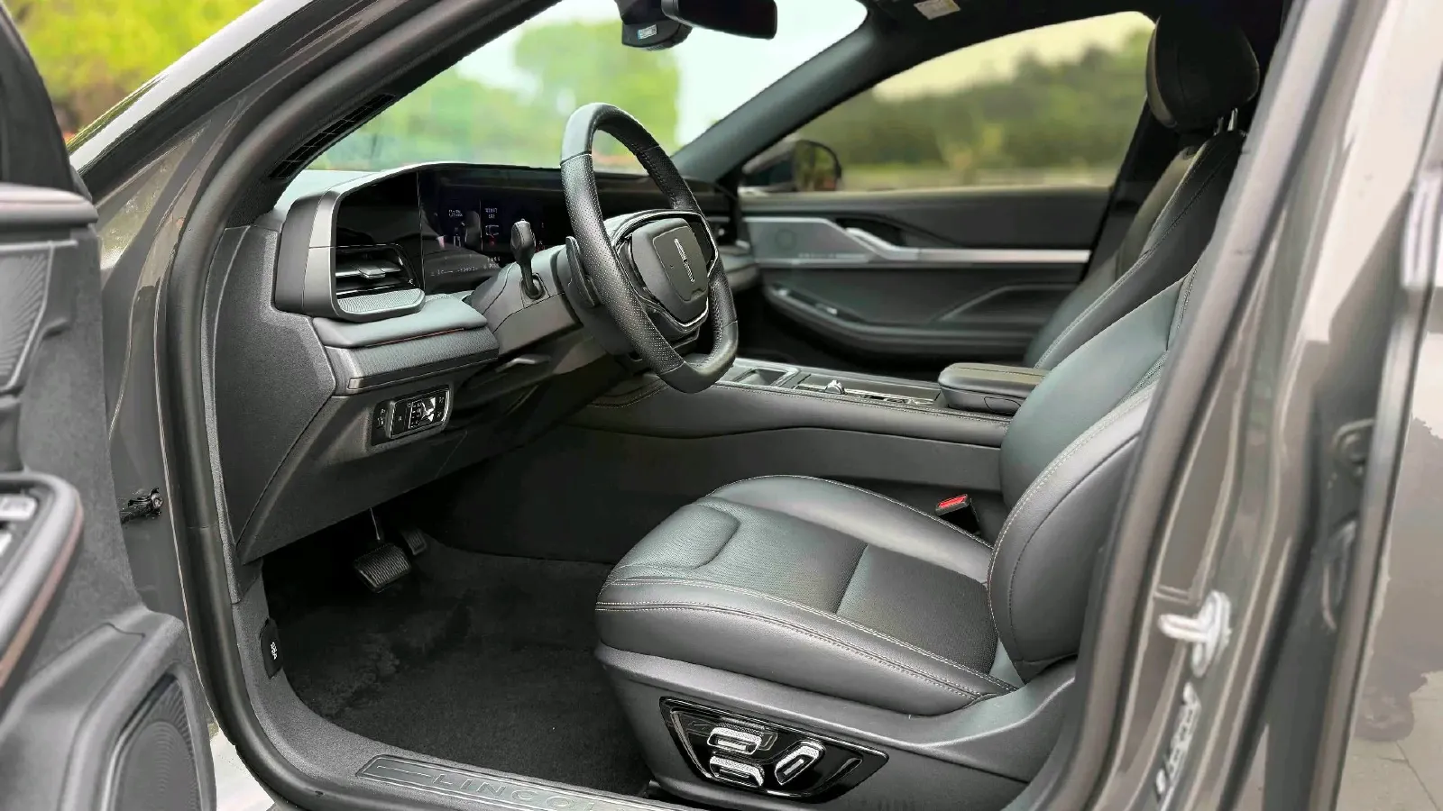 2022 Lincoln Z 2.0T 246HP L4 8AT,autocango,china used car exporter,china ev exporter,chinese used car exporter,chinese used ev exporter