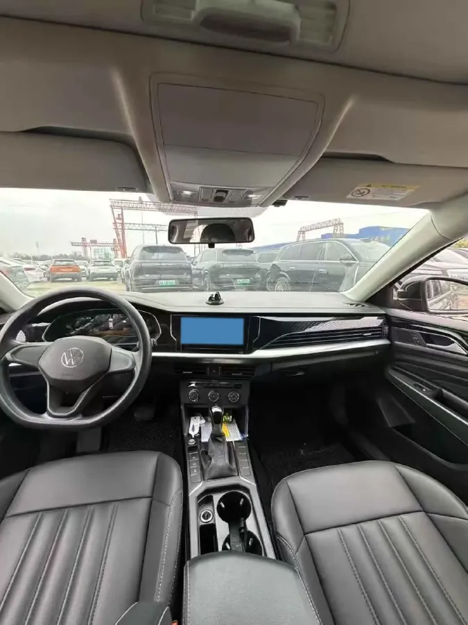 2023 Volkswagen Passat 1.4T 150HP L4 7DCT,autocango,china used car exporter,china ev exporter,chinese used car exporter,chinese used ev exporter