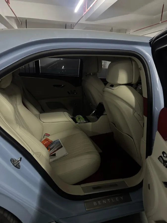 2022 Bentley Flying Spur 4.0T 550HP V8 8DCT,autocango,china used car exporter,china ev exporter,chinese used car exporter,chinese used ev exporter