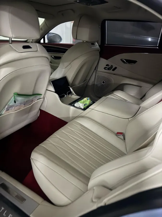 2022 Bentley Flying Spur 4.0T 550HP V8 8DCT,autocango,china used car exporter,china ev exporter,chinese used car exporter,chinese used ev exporter