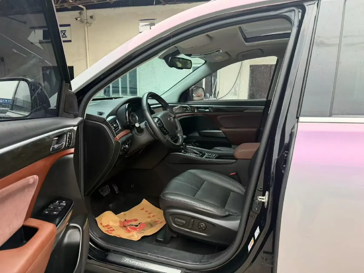 2017 GAC Trumpchi GS8 2.0T 201HP L4 6AT,autocango,china used car exporter,china ev exporter,chinese used car exporter,chinese used ev exporter