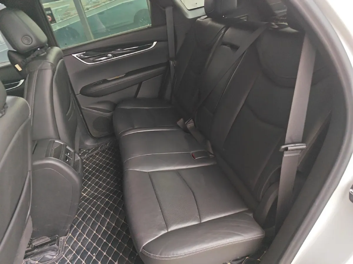 2020 Cadillac XT5 2.0T 237HP L4 9AT,autocango,china used car exporter,china ev exporter,chinese used car exporter,chinese used ev exporter