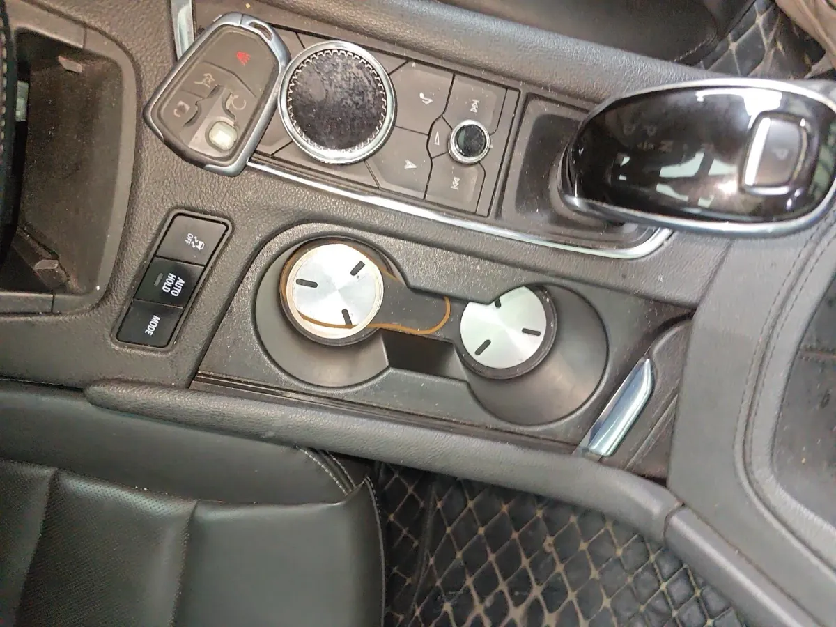 2020 Cadillac XT5 2.0T 237HP L4 9AT,autocango,china used car exporter,china ev exporter,chinese used car exporter,chinese used ev exporter