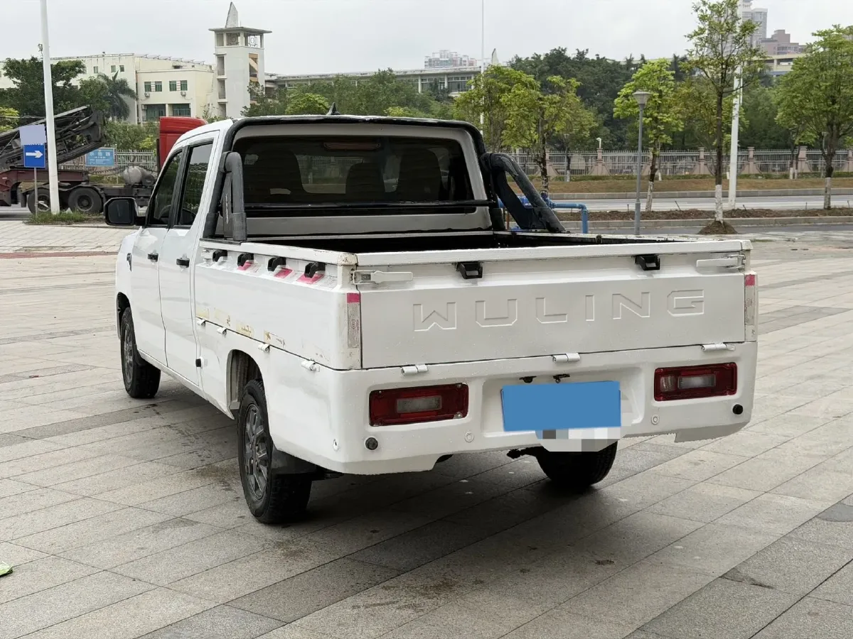 2021 WuLing ZhentTu 1.5L 99HP L4 5MT,autocango,china used car exporter,china ev exporter,chinese used car exporter,chinese used ev exporter