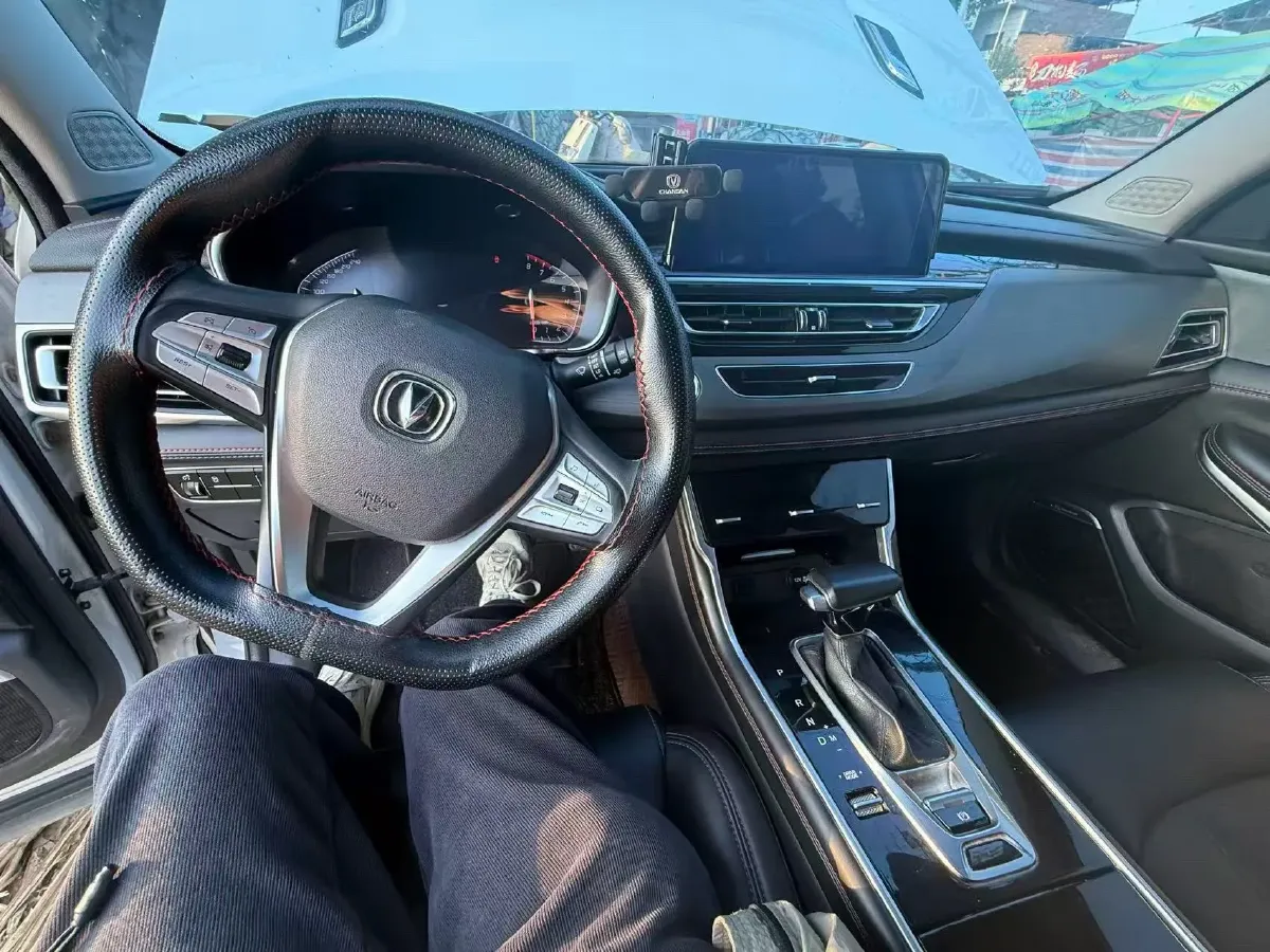 2021 ChangAn CS75 1.5T 178HP L4 7DCT,autocango,china used car exporter,china ev exporter,chinese used car exporter,chinese used ev exporter