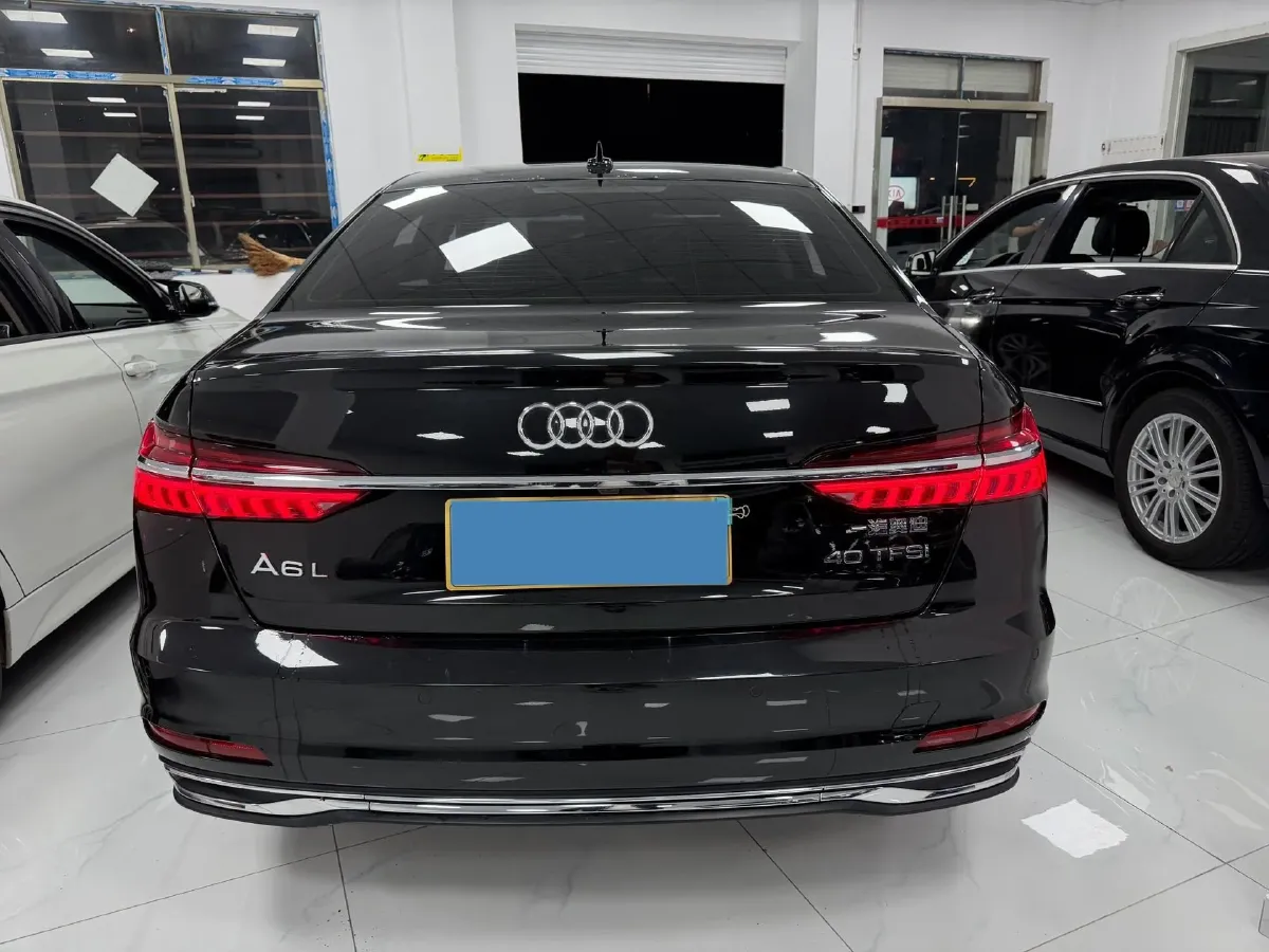 2023 Audi A6L 2.0T 190HP L4 7DCT,autocango,china used car exporter,china ev exporter,chinese used car exporter,chinese used ev exporter
