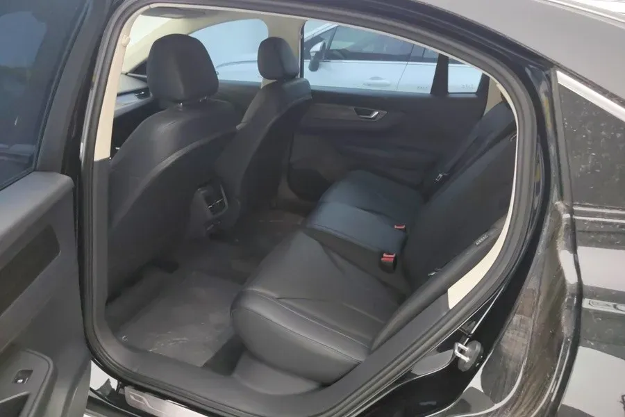 2021 HongQi E-QM5 BEV 54KWH,autocango,china used car exporter,china ev exporter,chinese used car exporter,chinese used ev exporter