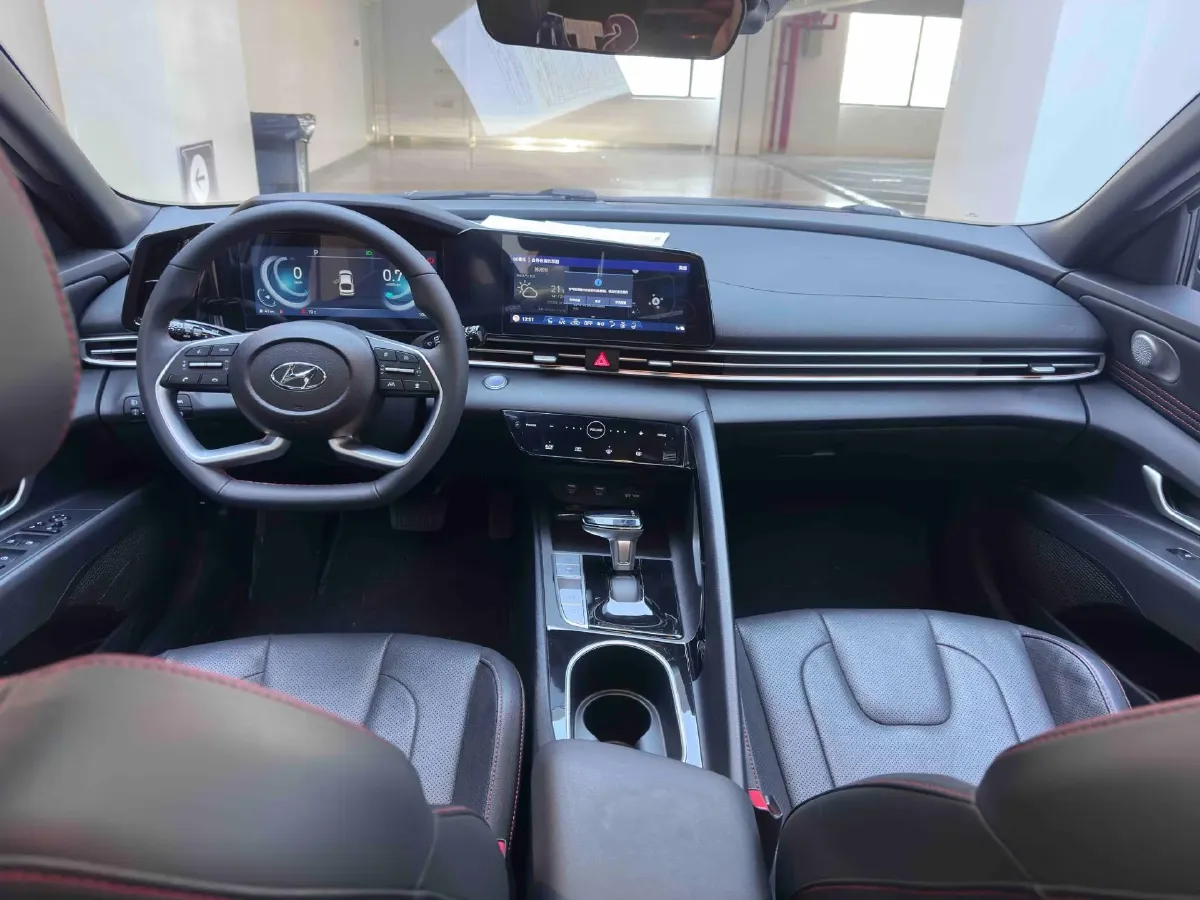 2022 Hyundai Elantra 1.5L 115HP L4 CVT,autocango,china used car exporter,china ev exporter,chinese used car exporter,chinese used ev exporter