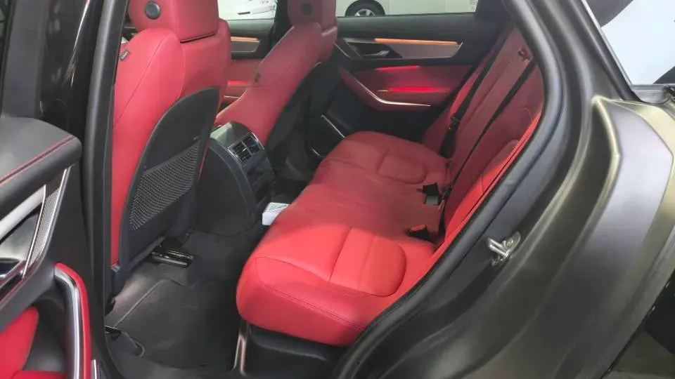 2024 Jaguar F-PACE 2.0T 250HP L4 8AT,autocango,china used car exporter,china ev exporter,chinese used car exporter,chinese used ev exporter