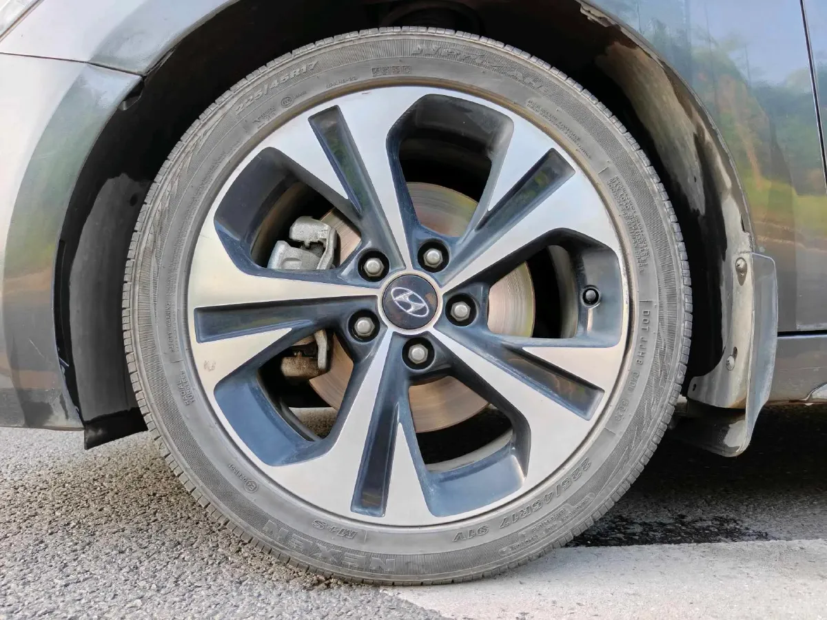 2021 Hyundai La Festa 1.6T 204HP L4 7DCT,autocango,china used car exporter,china ev exporter,chinese used car exporter,chinese used ev exporter