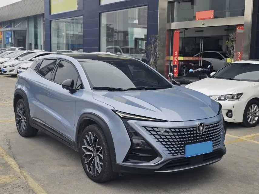 2022 ChangAn UNI-T 1.5T 188HP L4 7DCT,autocango,china used car exporter,china ev exporter,chinese used car exporter,chinese used ev exporter