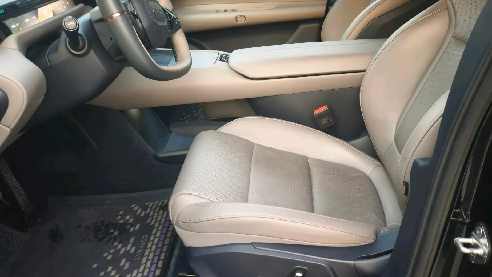 2025 JMC DaDao 2.3T 177HP L4 8AT,autocango,china used car exporter,china ev exporter,chinese used car exporter,chinese used ev exporter