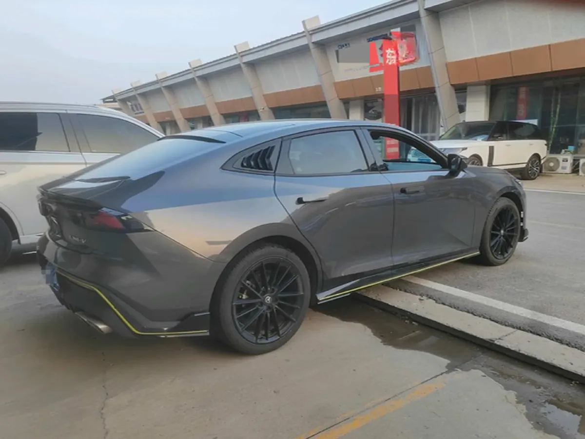 2023 ChangAn UNI-V 1.5T 188HP L4 7DCT,autocango,china used car exporter,china ev exporter,chinese used car exporter,chinese used ev exporter