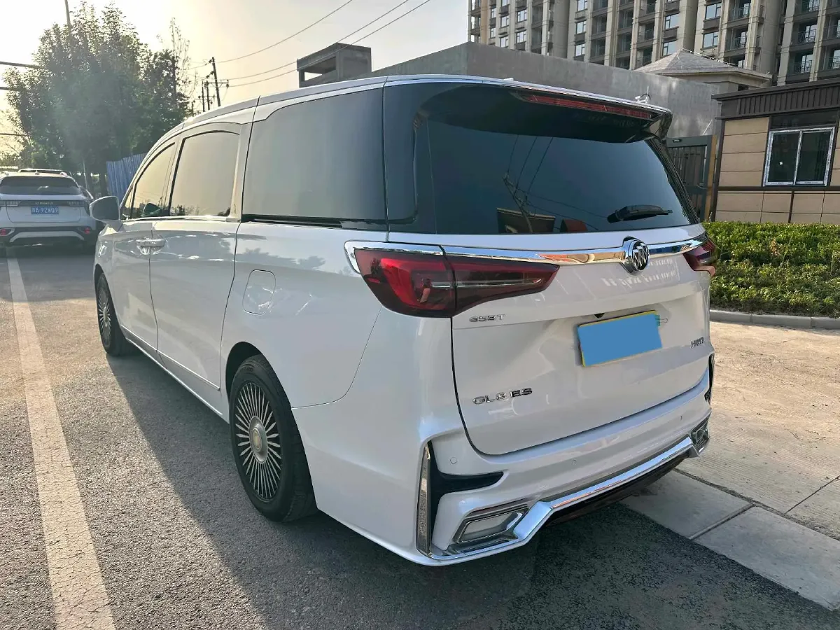 2020 Buick GL8 2.0T 237HP L4 9AT,autocango,china used car exporter,china ev exporter,chinese used car exporter,chinese used ev exporter