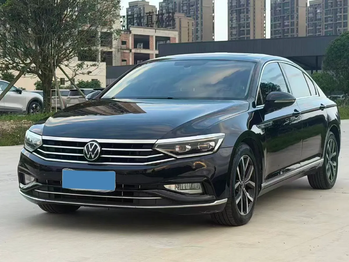 2020 Volkswagen Magotan 2.0T 186HP L4 7DCT,autocango,china used car exporter,china ev exporter,chinese used car exporter,chinese used ev exporter
