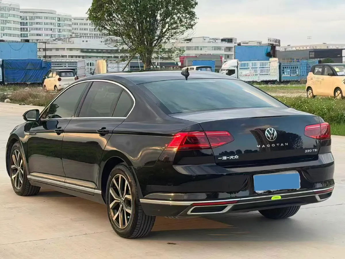2020 Volkswagen Magotan 2.0T 186HP L4 7DCT,autocango,china used car exporter,china ev exporter,chinese used car exporter,chinese used ev exporter