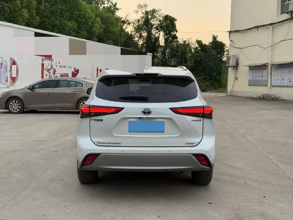 2022 Toyota Highlander 2.5L 192HP L4 E-CVT Hybrid,autocango,china used car exporter,china ev exporter,chinese used car exporter,chinese used ev exporter