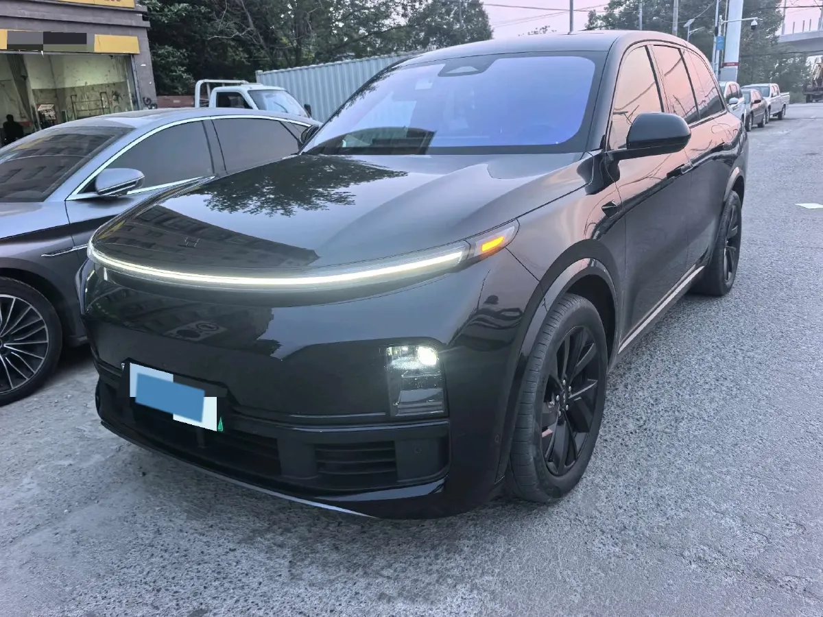 2023 Li L7 Range Extended 154HP REEV 40.9KWH,autocango,china used car exporter,china ev exporter,chinese used car exporter,chinese used ev exporter