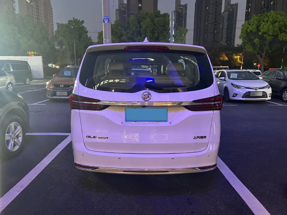 2023 Buick GL8 2.0T 237HP L4 9AT,autocango,china used car exporter,china ev exporter,chinese used car exporter,chinese used ev exporter