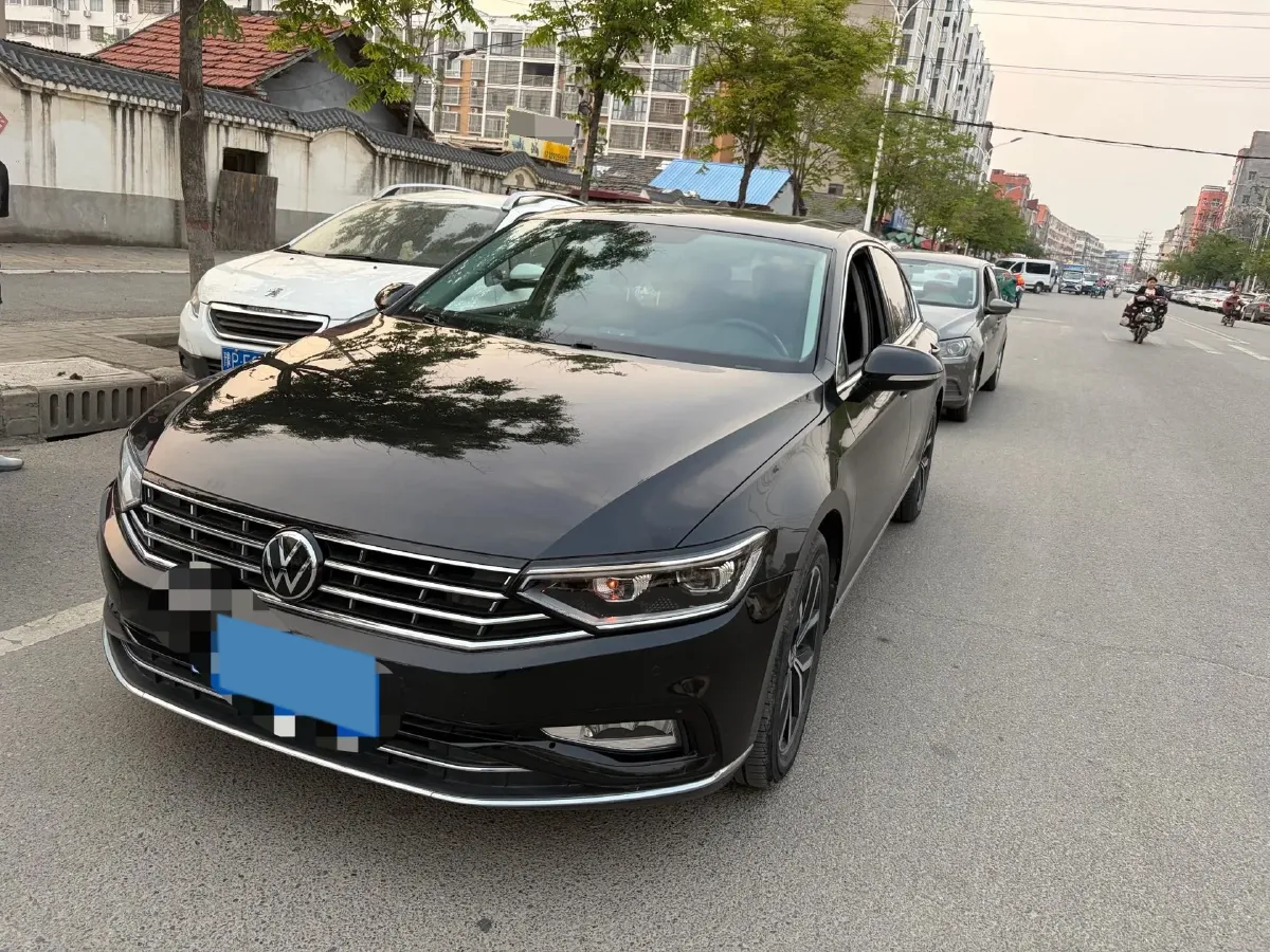 2020 Volkswagen Magotan 2.0T 186HP L4 7DCT,autocango,china used car exporter,china ev exporter,chinese used car exporter,chinese used ev exporter