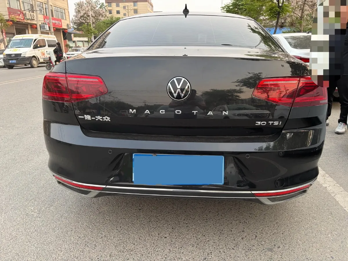 2020 Volkswagen Magotan 2.0T 186HP L4 7DCT,autocango,china used car exporter,china ev exporter,chinese used car exporter,chinese used ev exporter