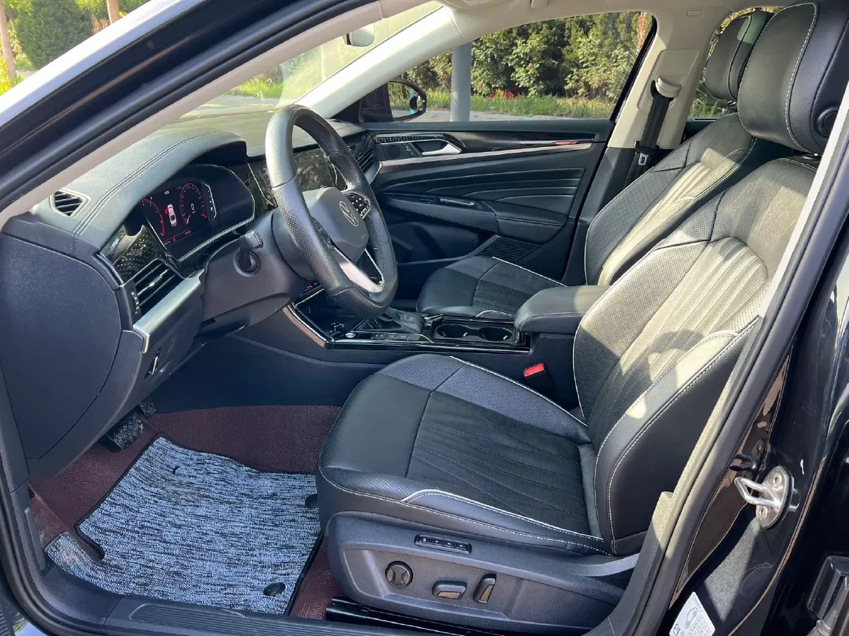 2022 Xpeng P7 BEV 60.2KWH,autocango,china used car exporter,china ev exporter,chinese used car exporter,chinese used ev exporter