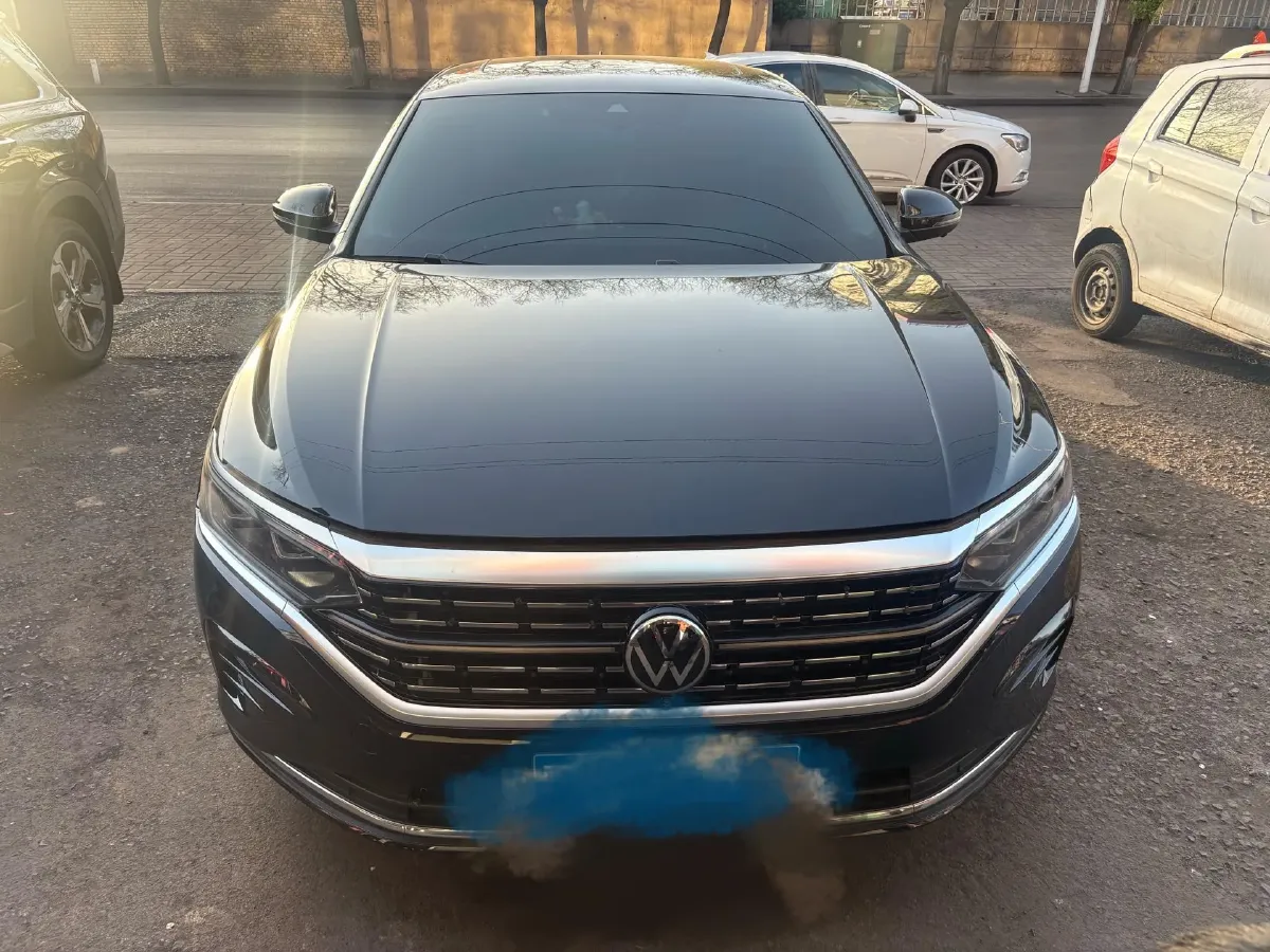 2024 Volkswagen Passat 2.0T 220HP L4 7DCT,autocango,china used car exporter,china ev exporter,chinese used car exporter,chinese used ev exporter