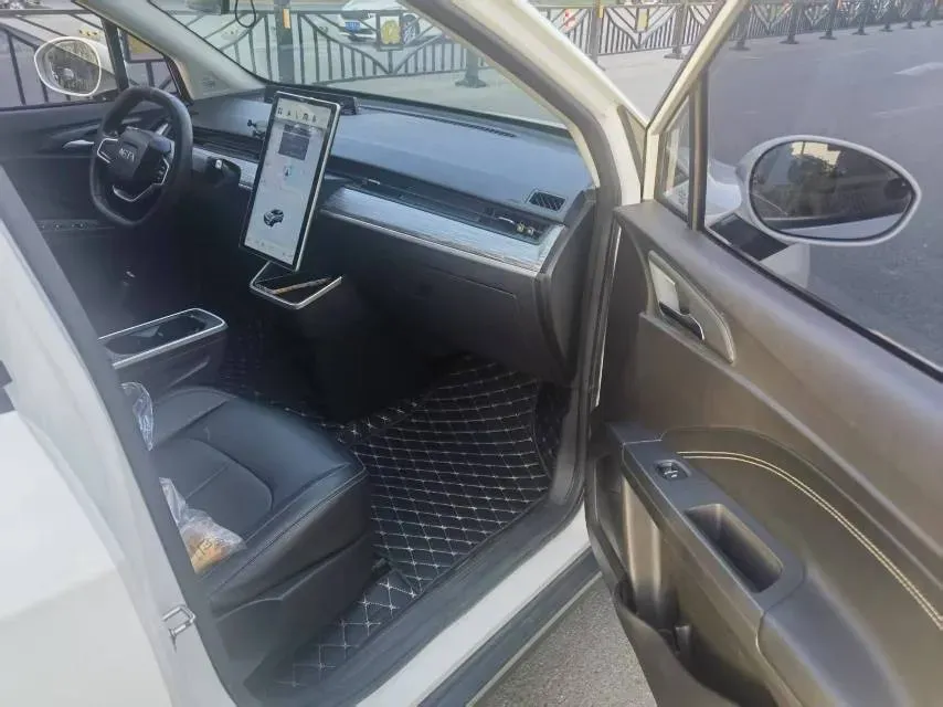 2022 Leapmotor T03 BEV 41KWH,autocango,china used car exporter,china ev exporter,chinese used car exporter,chinese used ev exporter