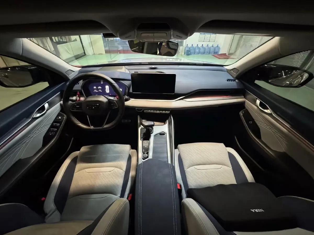 2021 Geely Preface 2.0T 190HP L4 7DCT,autocango,china used car exporter,china ev exporter,chinese used car exporter,chinese used ev exporter