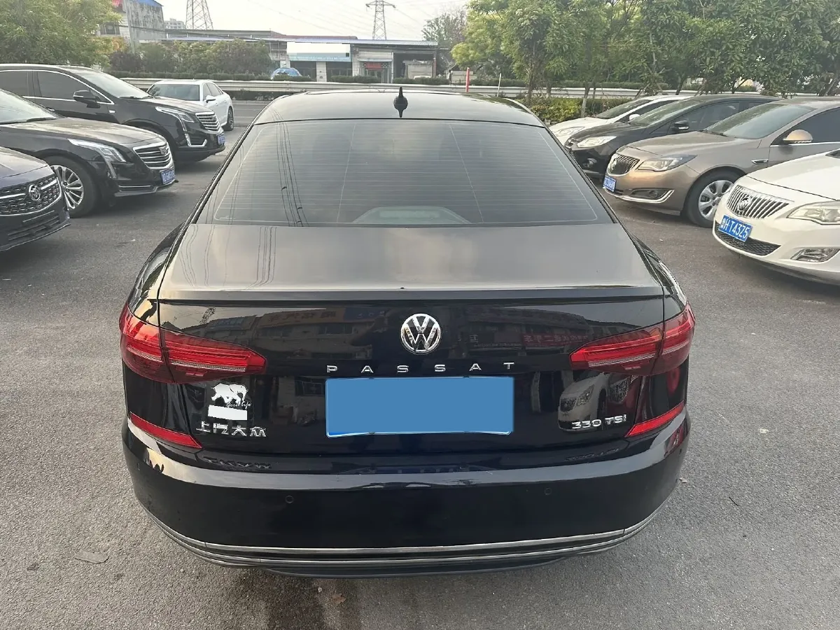 2020 Volkswagen Passat 2.0T 186HP L4 7DCT,autocango,china used car exporter,china ev exporter,chinese used car exporter,chinese used ev exporter