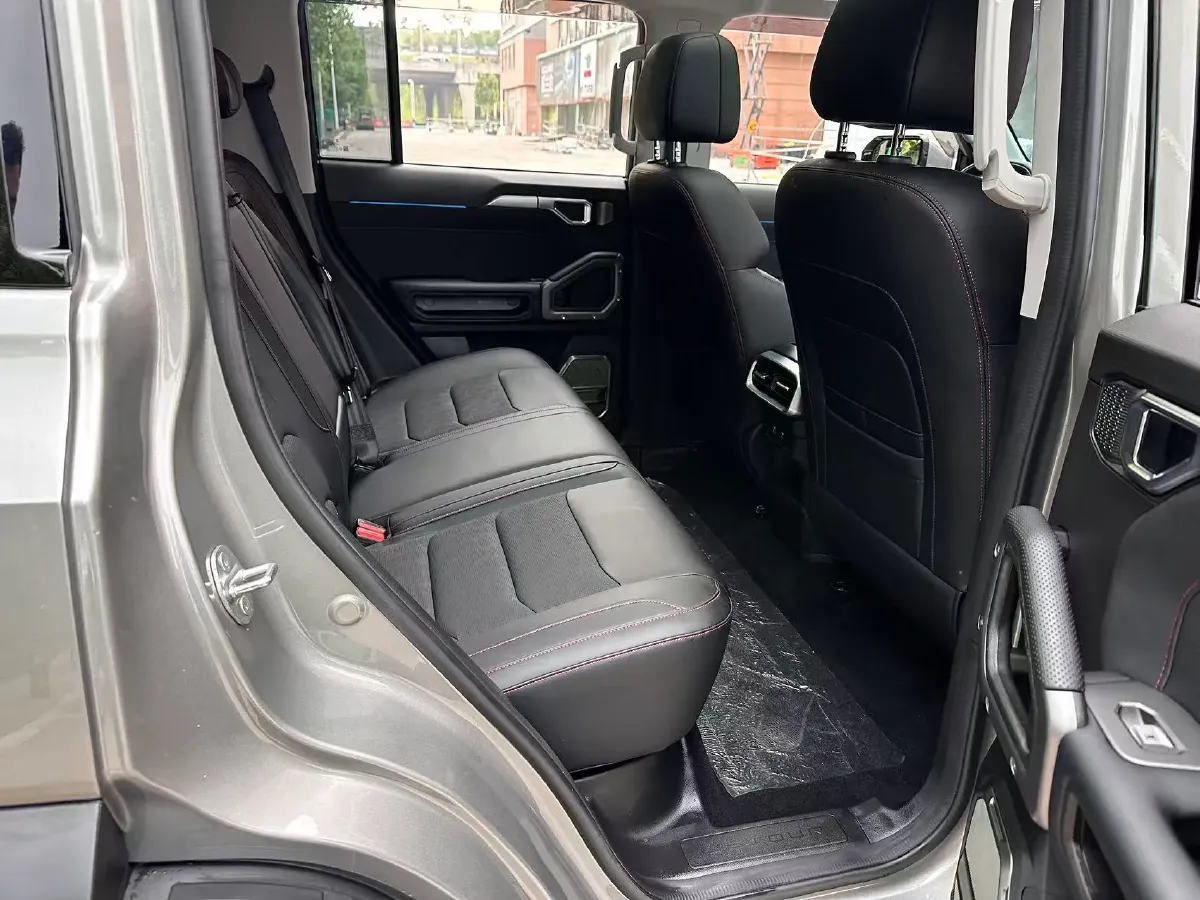 2025 Jetour Traveller 1.5T 184HP L4 7DCT,autocango,china used car exporter,china ev exporter,chinese used car exporter,chinese used ev exporter