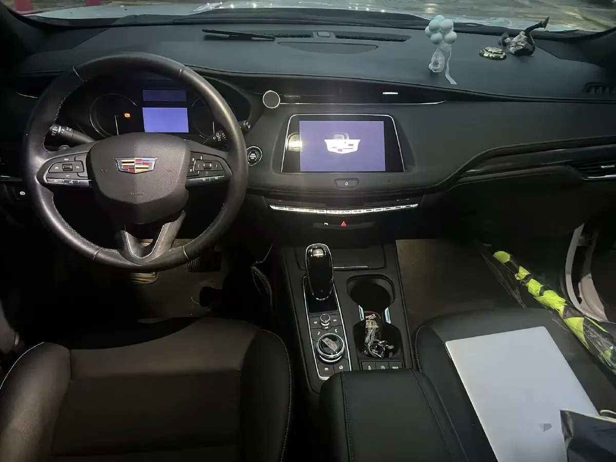 2020 Cadillac XT4 2.0T 241HP L4 9AT,autocango,china used car exporter,china ev exporter,chinese used car exporter,chinese used ev exporter