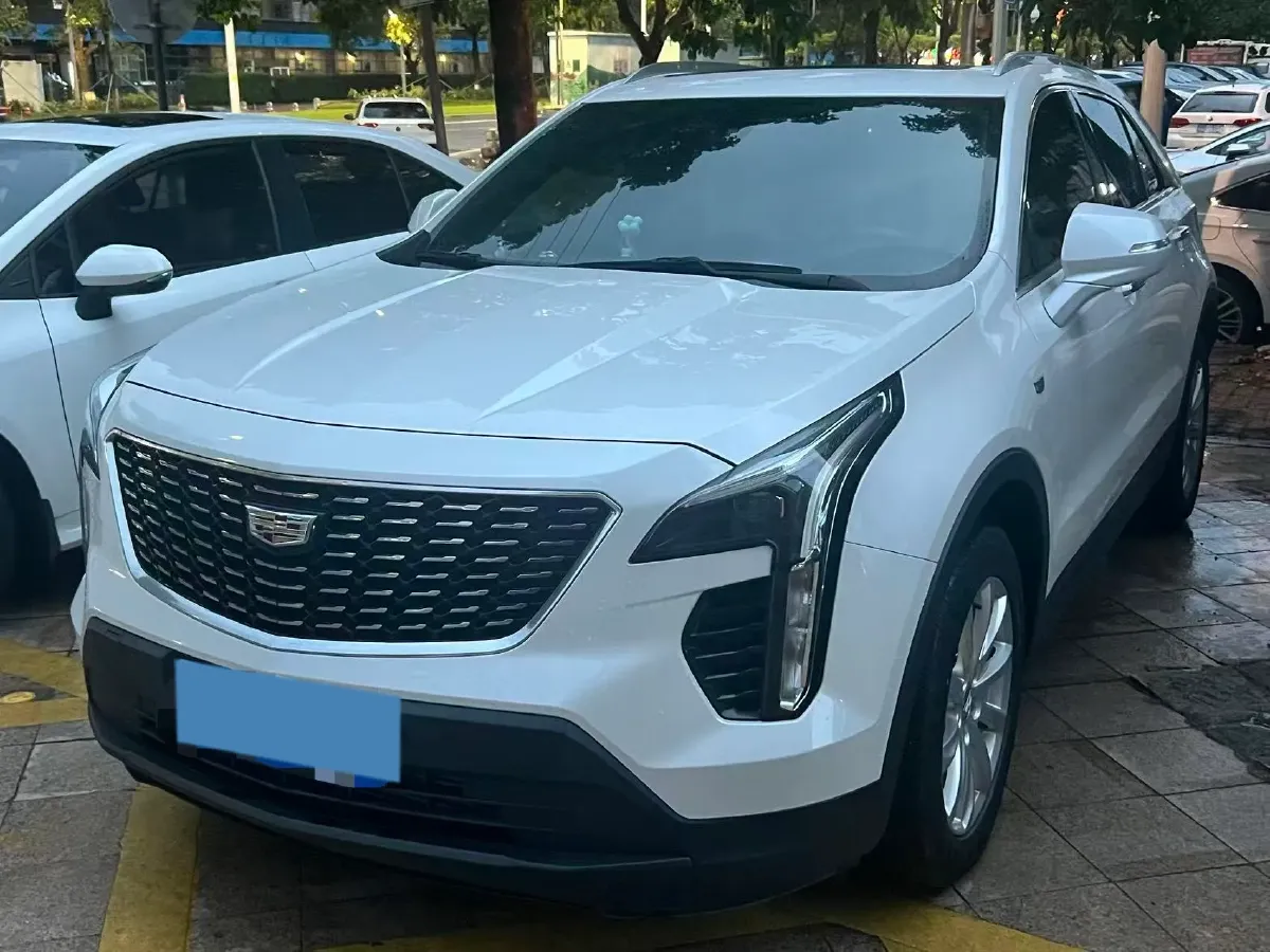 2020 Cadillac XT4 2.0T 241HP L4 9AT,autocango,china used car exporter,china ev exporter,chinese used car exporter,chinese used ev exporter
